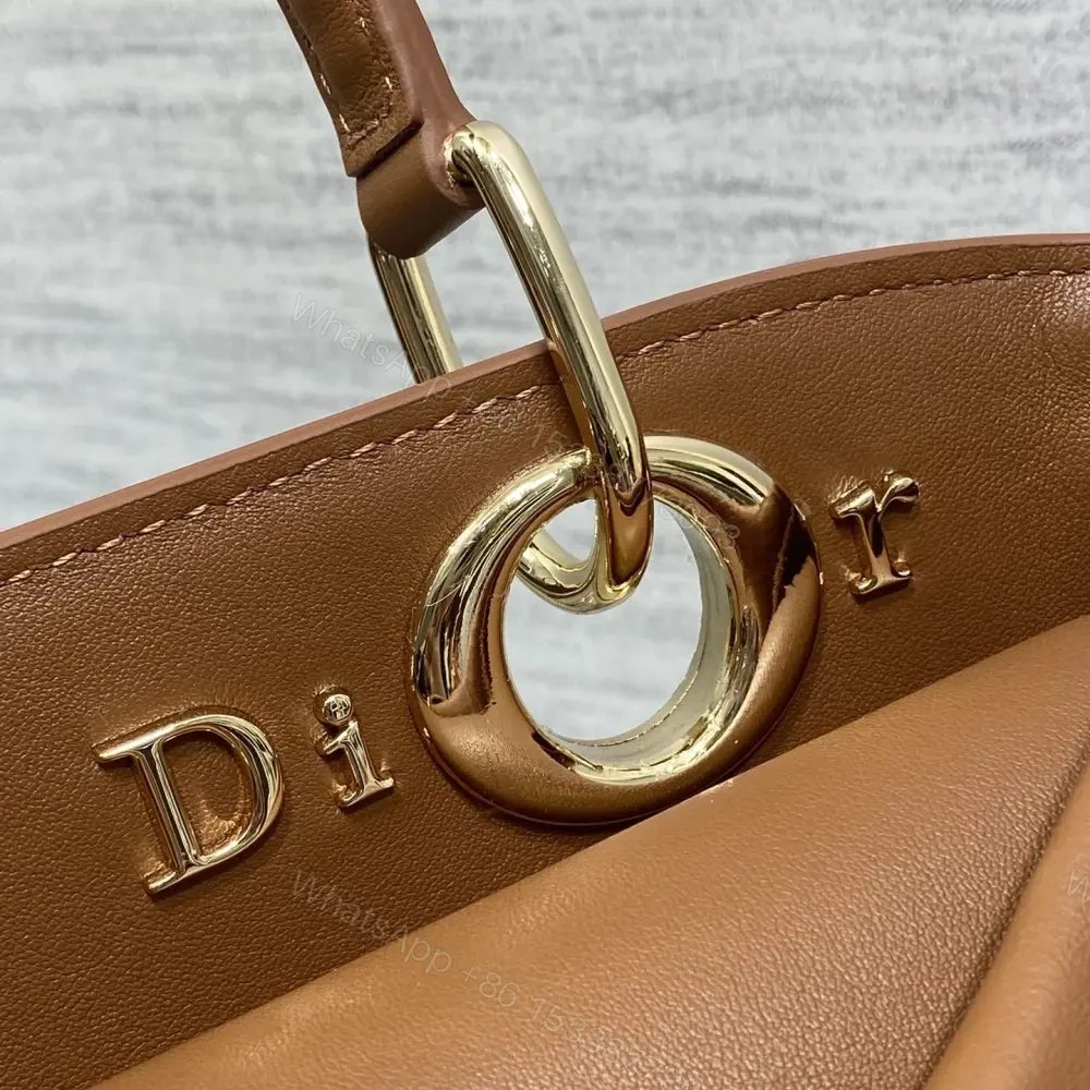 View 6 of 高仿Dior*26SS系列M0735MTU新款徽標手提包棕色免檢版
