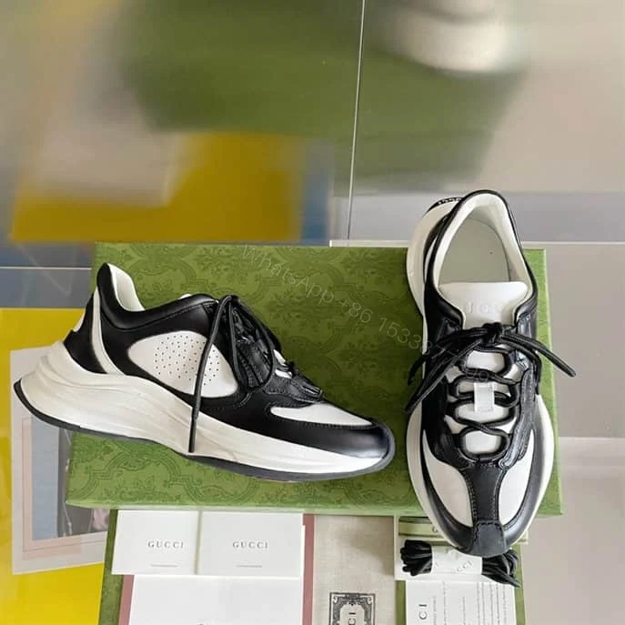 View 5 of MEN’S GUCCI RUN SNEAKER – GC143