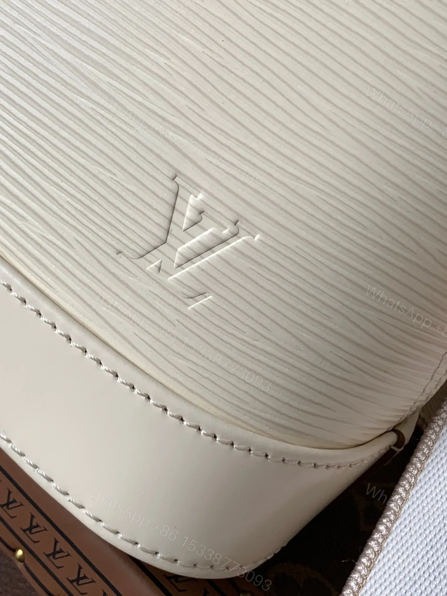 View 3 of ALMA BB BAG 23 IN BEIGE GRAIN COWHIDE