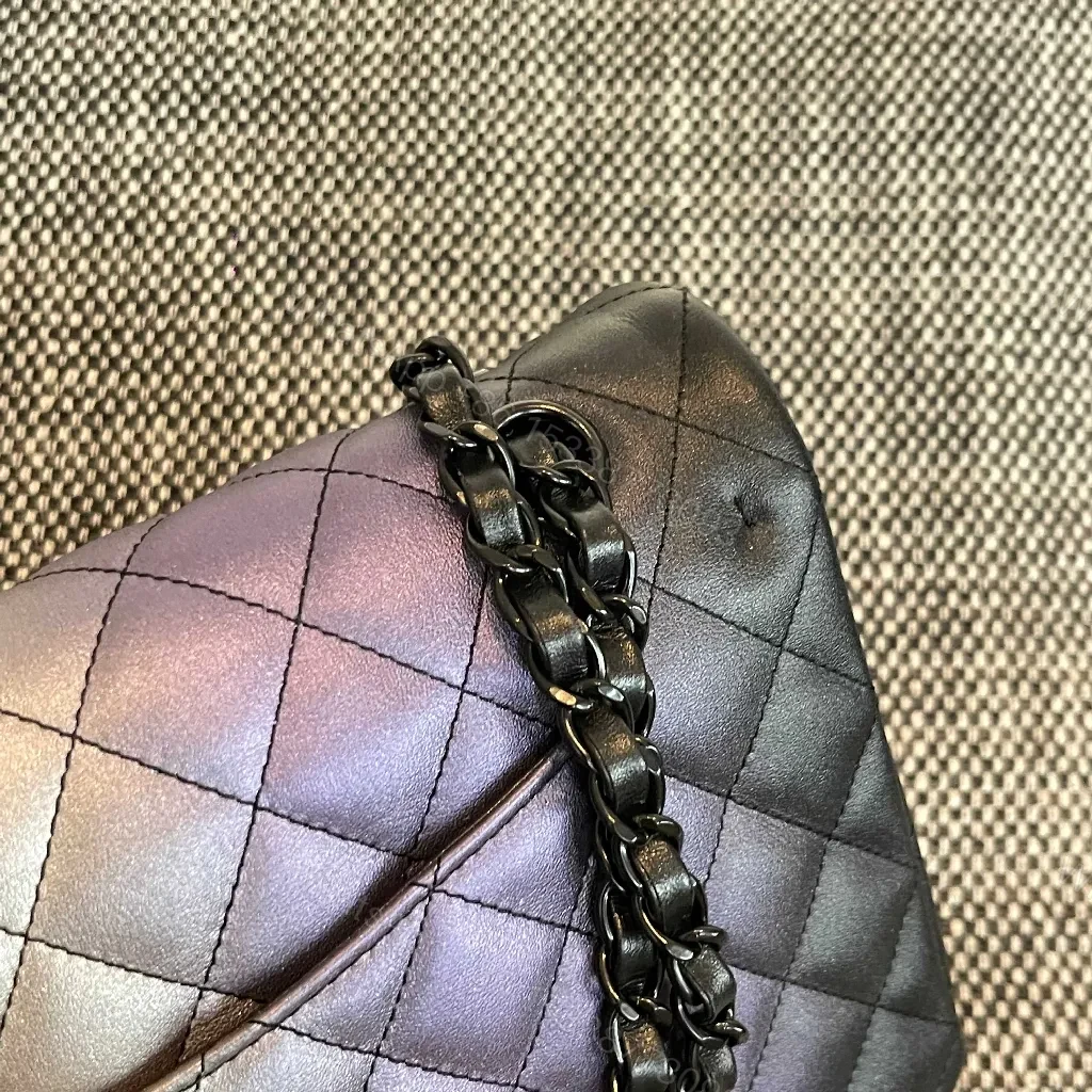 View 3 of Quilted Belt Bag: Premium Texture, Iridescent Shine, Everyday Luxury