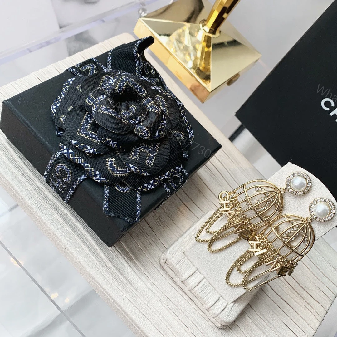 View 3 of EN – Lux Earring Chanel 014