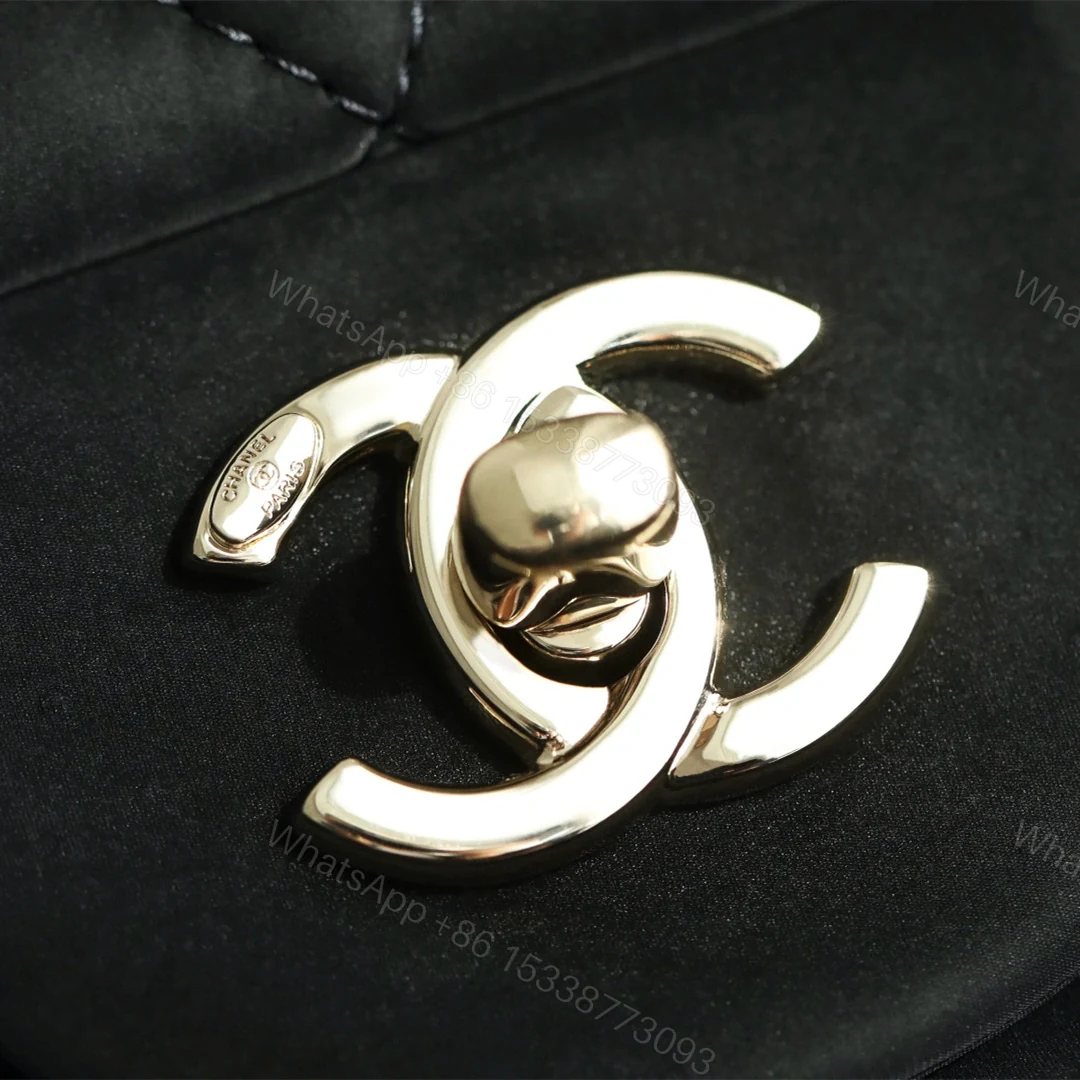 View 13 of 高仿Chanel*25N系列AS5055絲絨單肩包黑色免檢版