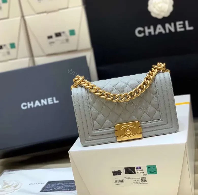 Chic Gray Quilted Flap Bag with Gold Chain - Luxury — view 1