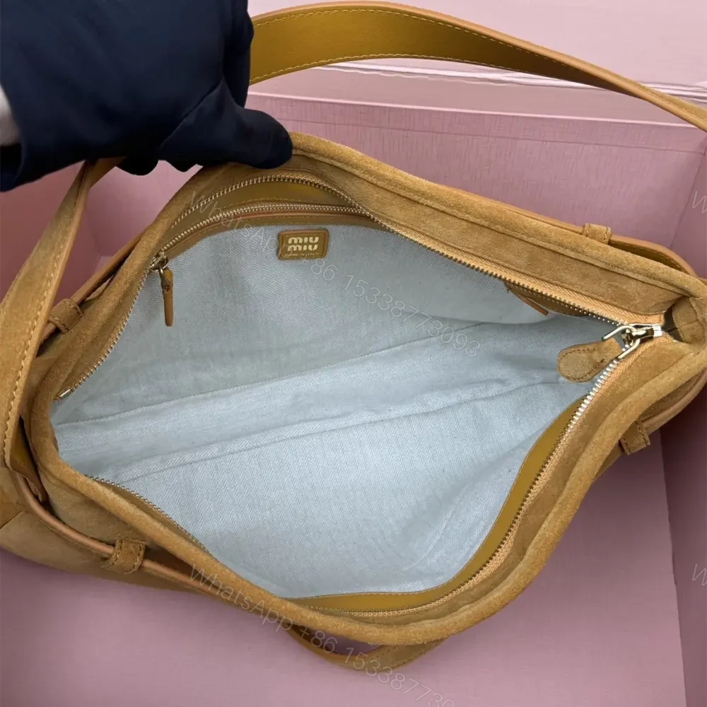 View 8 of 高仿miumiu*Aventure系列5BC181麂皮腋下包黃色中號免檢版