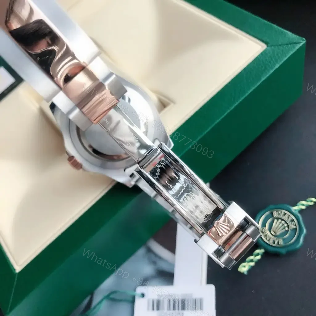 View 8 of Rolex Yacht-Master 40 Rolesor Everose Black Dial 116621-0002