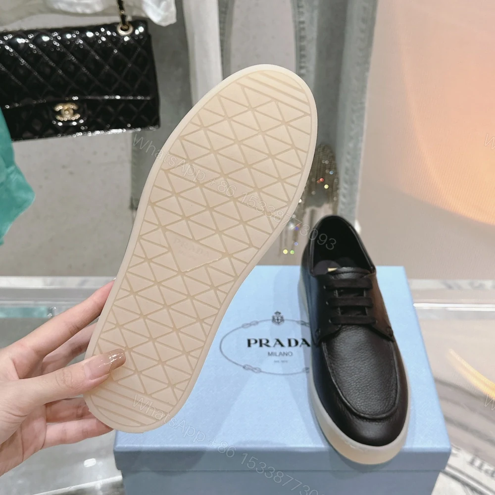 View 9 of 高仿Prada*2EE397A男女同款復古商務鞋黑色免檢版