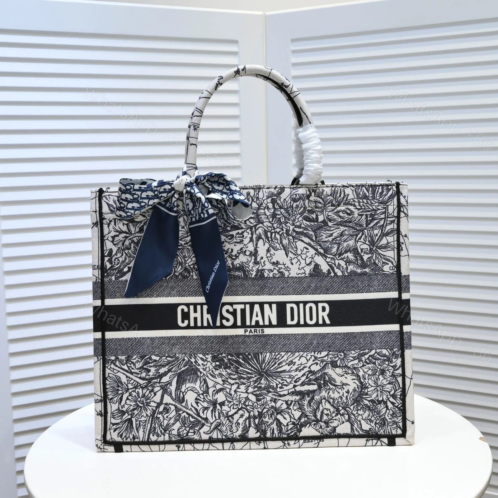 Dior Book Tote Latte Multicolor Dior Zodiac Embroidery — view 1