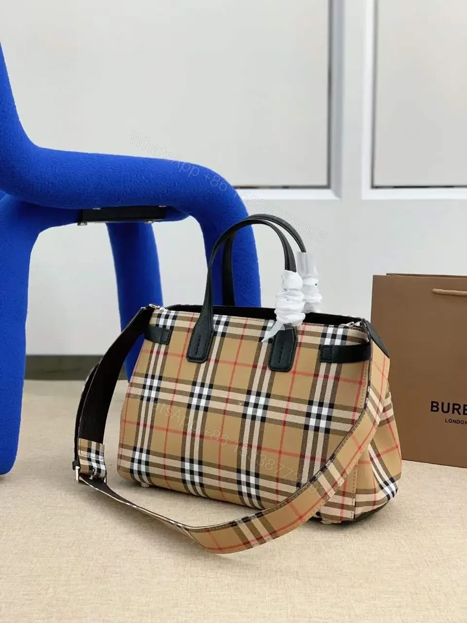 BURBERRY — view 1