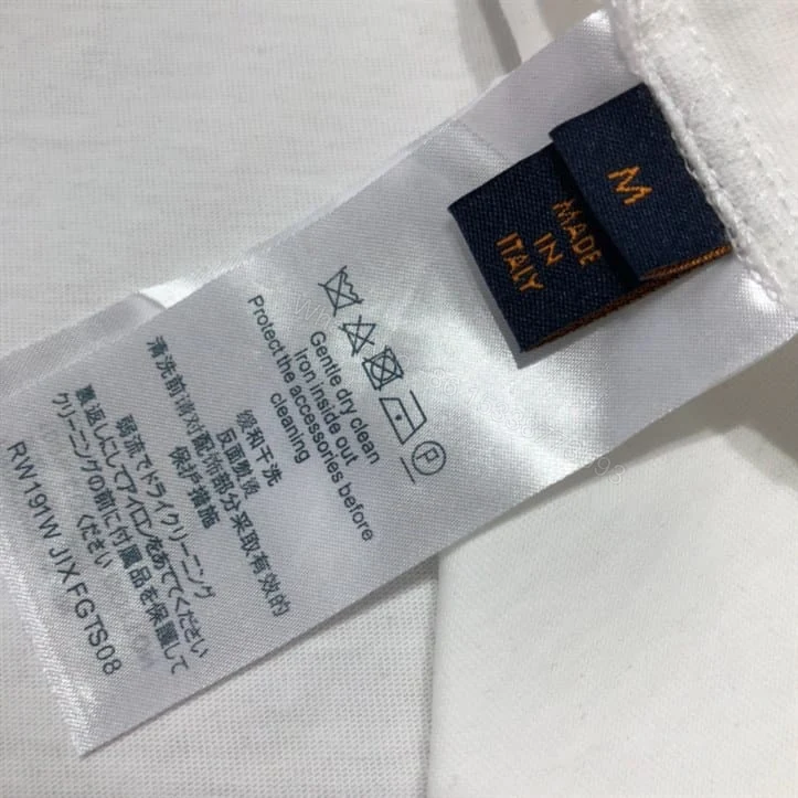 View 6 of LOUIS VUITTON T-SHIRT – LV35