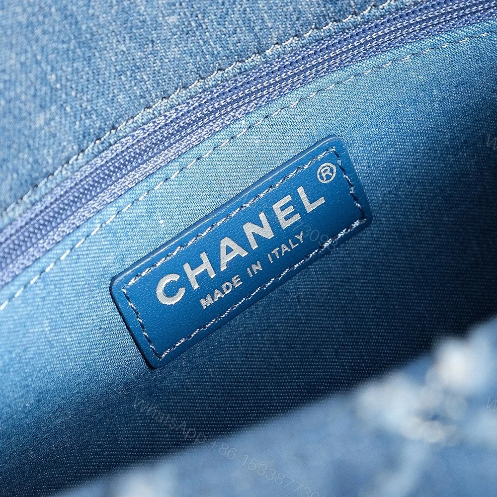 View 20 of 高仿Chanel*24S系列AS1559水洗丹寧單肩包小號免檢版