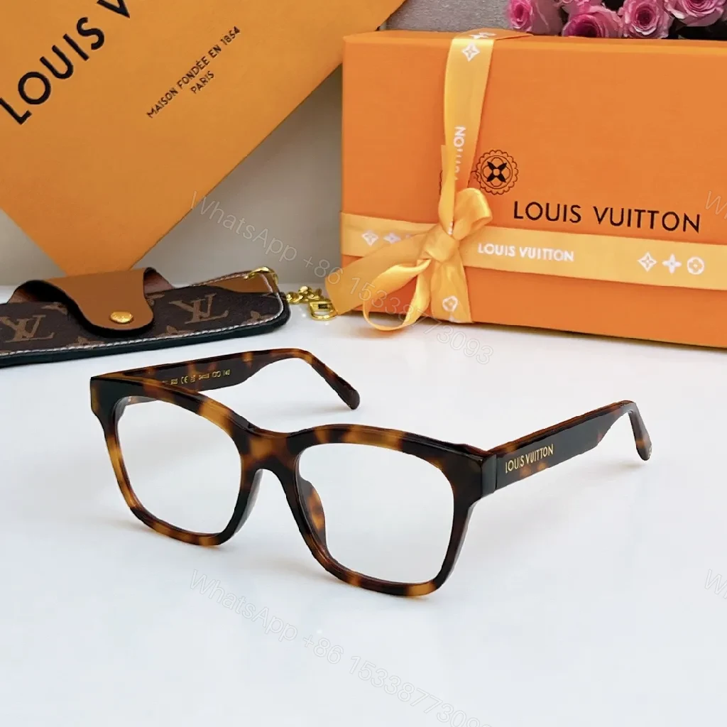 View 2 of Chic Luxury Sunglasses: Premium Black Acetate, Polarized Lenses