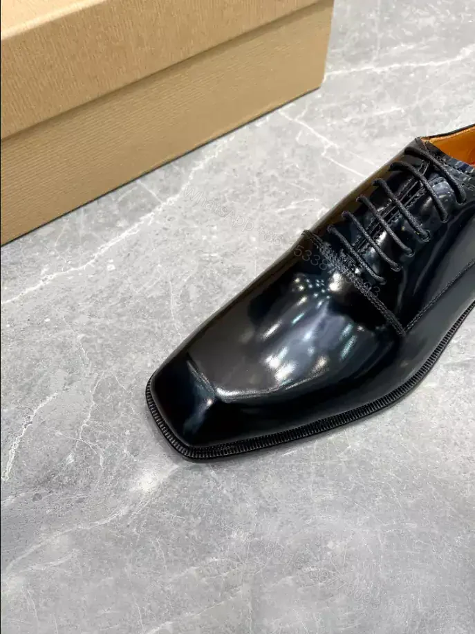 View 2 of CHRISTIAN LOUBOUTIN CORTEO – LDC013