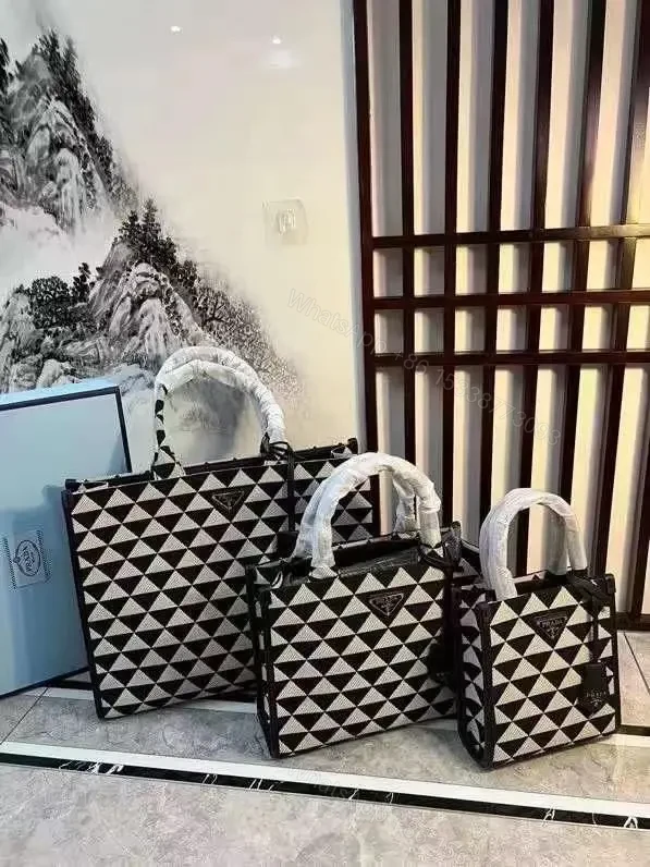 PRADA — view 1