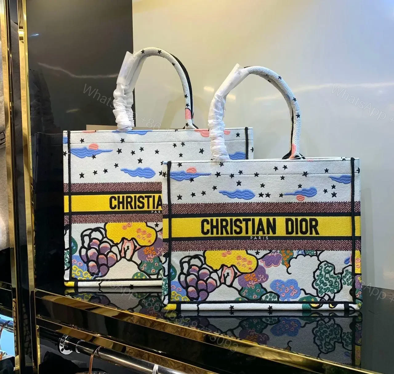 CHRISTIAN DIOR Tote handbag bags 42CM — view 1