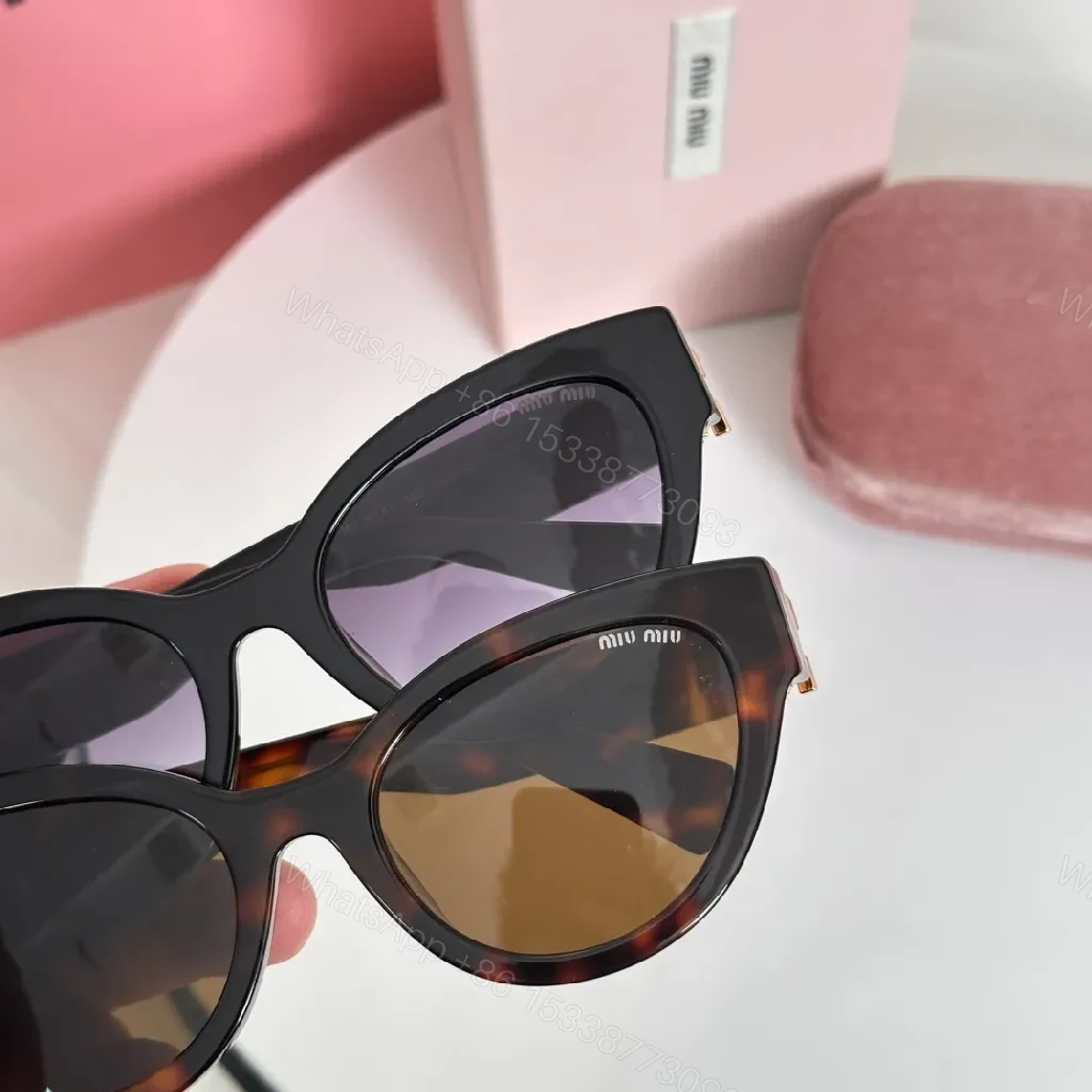 View 4 of Gradient Round Sunglasses with Luxe Logo Detailing (60 chars)