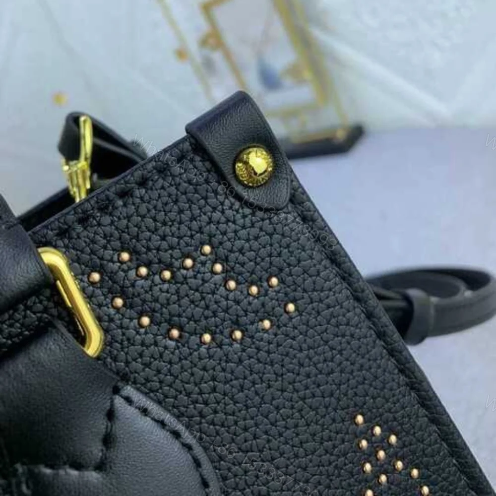 View 7 of Louis Vuitton Onthego PM Black 25Cm M46733