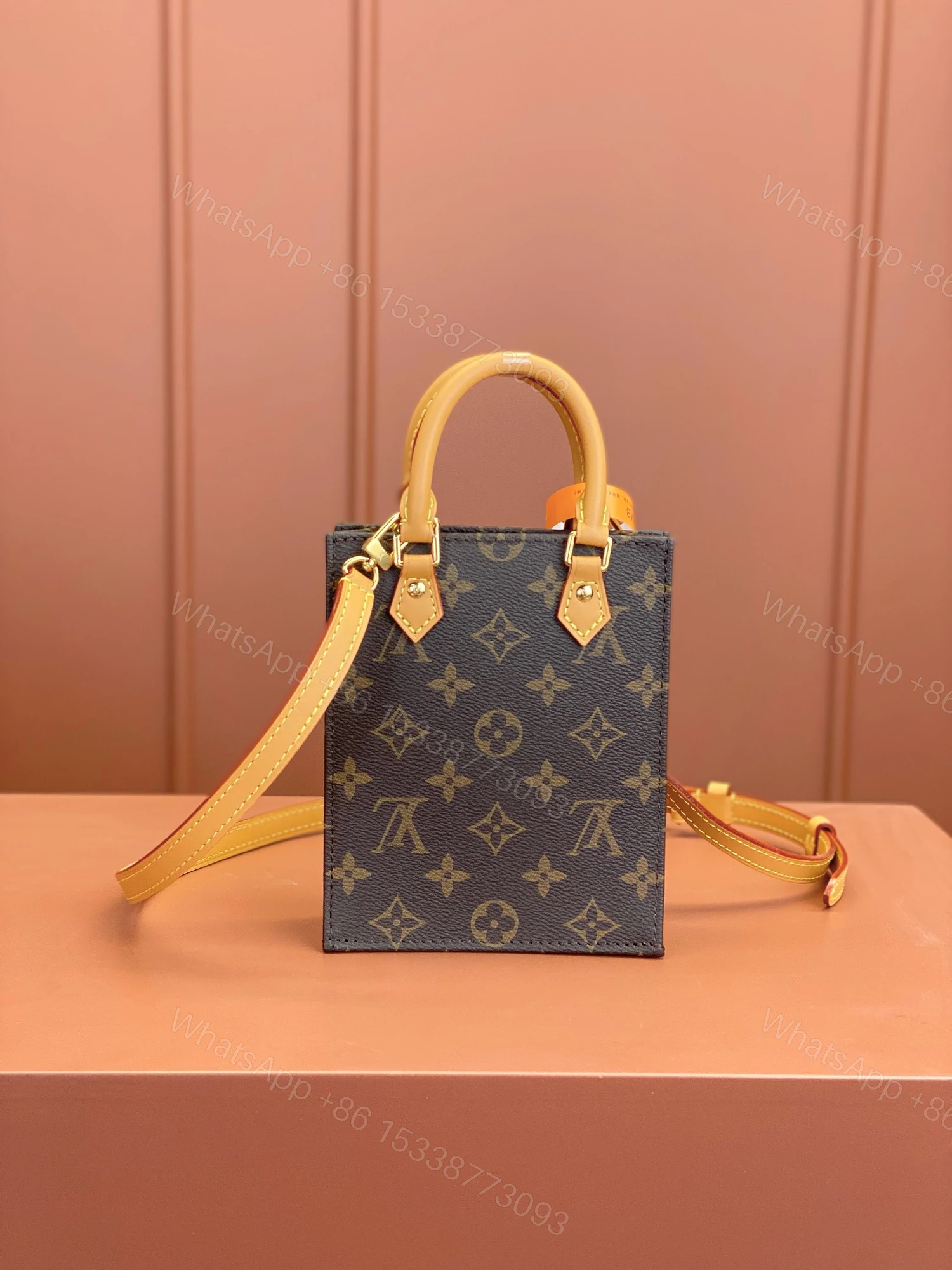LV 高仿 M81295 經典老花迷你托特手機包 女款斜背小方包 時尚百搭迷你手提包 — view 1