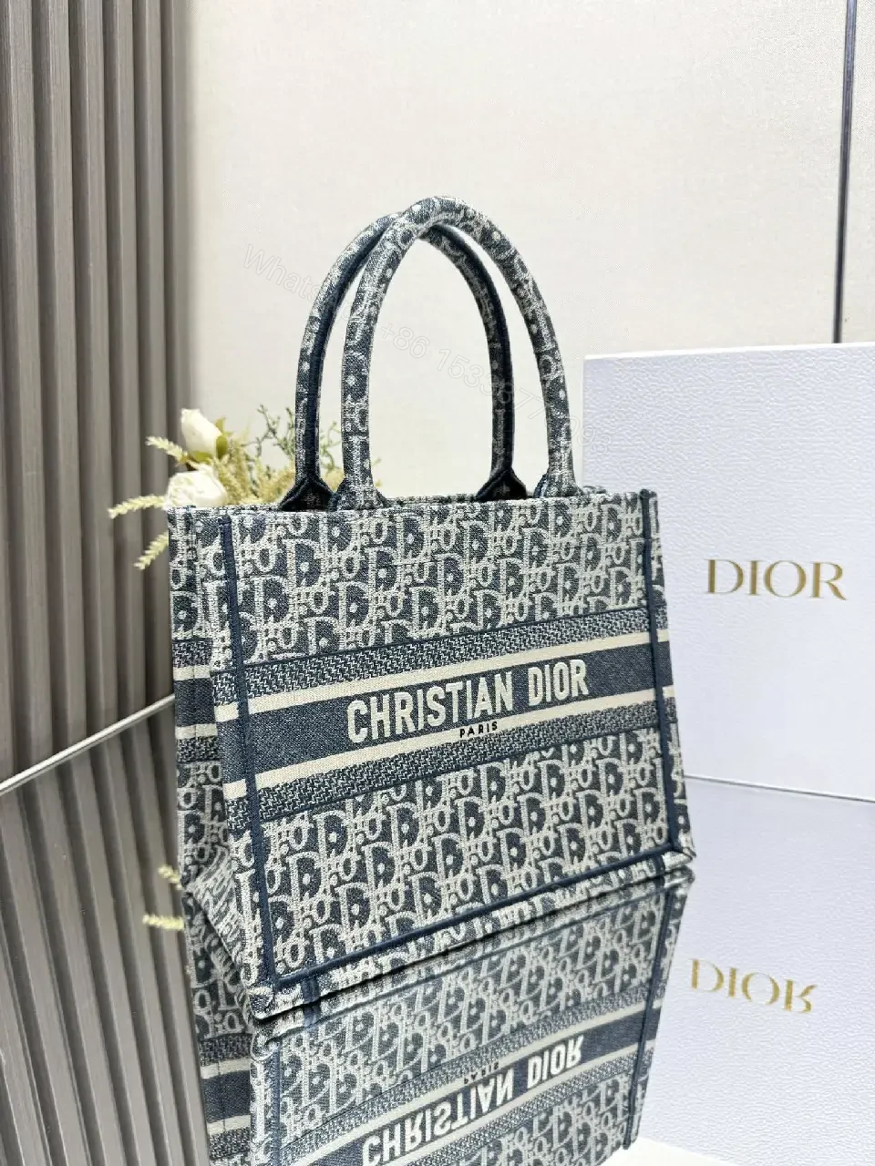 View 3 of Monochrome Jacquard Tote: Bold Texture, Everyday Chic, Open-Top