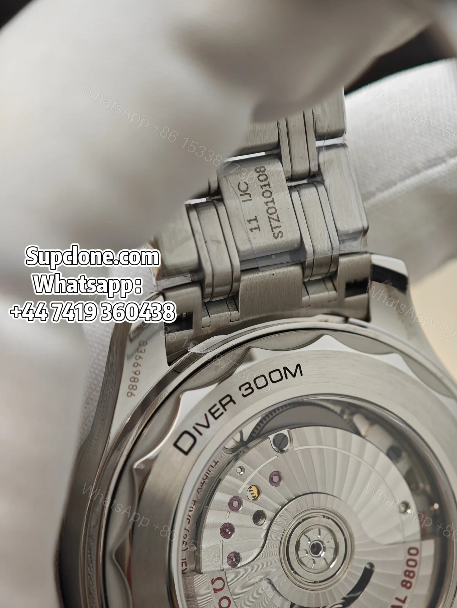 View 8 of OMEGA Super Clone Seamaster Diver 300M 210.30.42.20.03.001 42mm