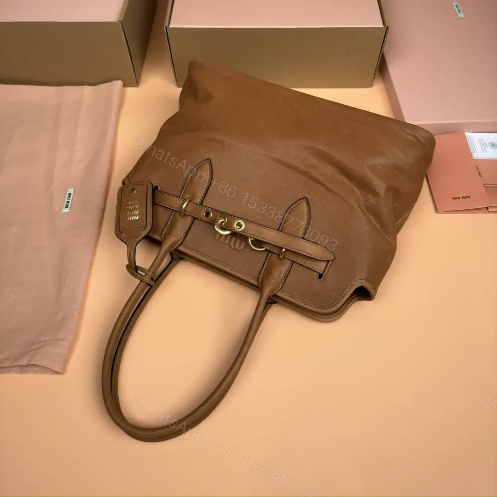 View 4 of 高仿miumiu*Aventure系列5BG291手提包棕色免檢版