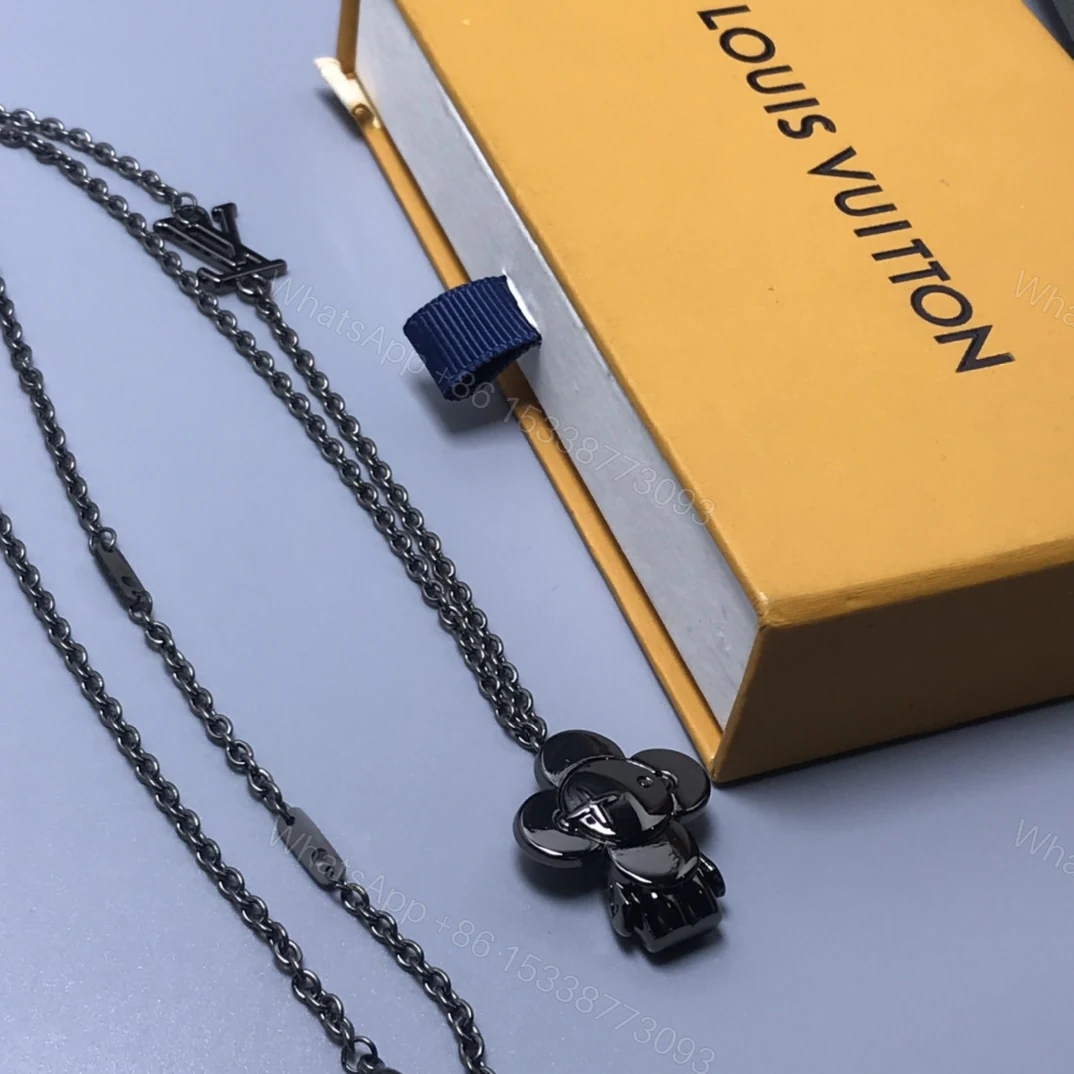 View 4 of EN – Lux LV Necklaces 047