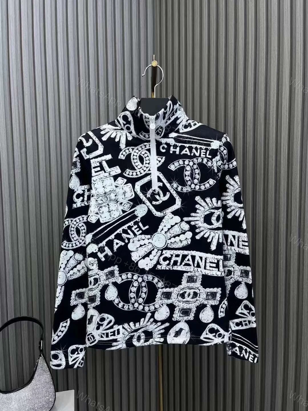 CHANEL — view 1