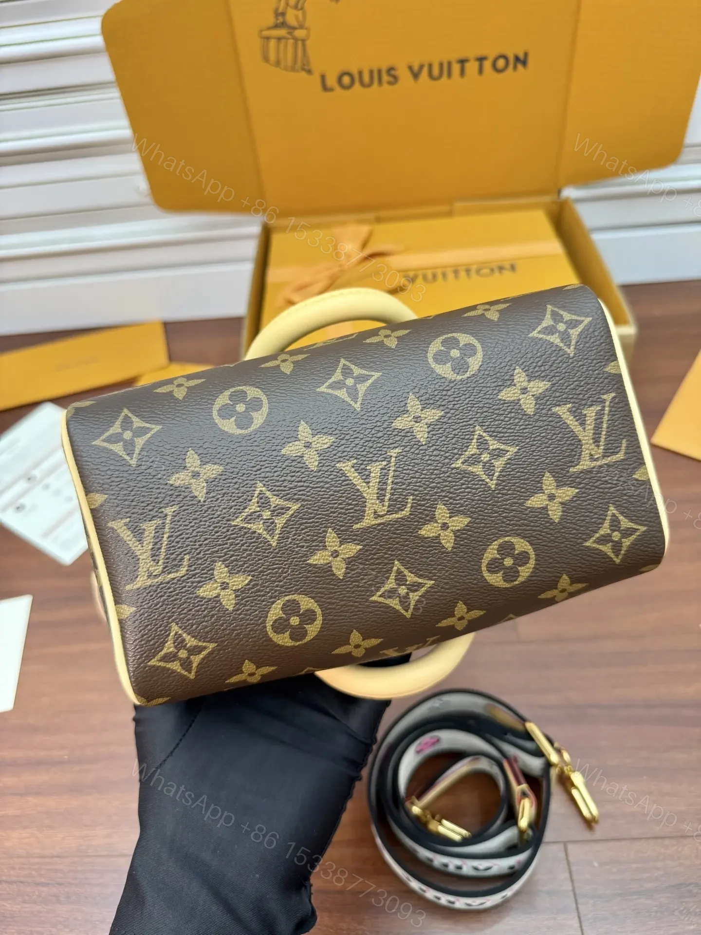 View 6 of Louis Vuitton Speedy Bandoulière 20 in Monogram