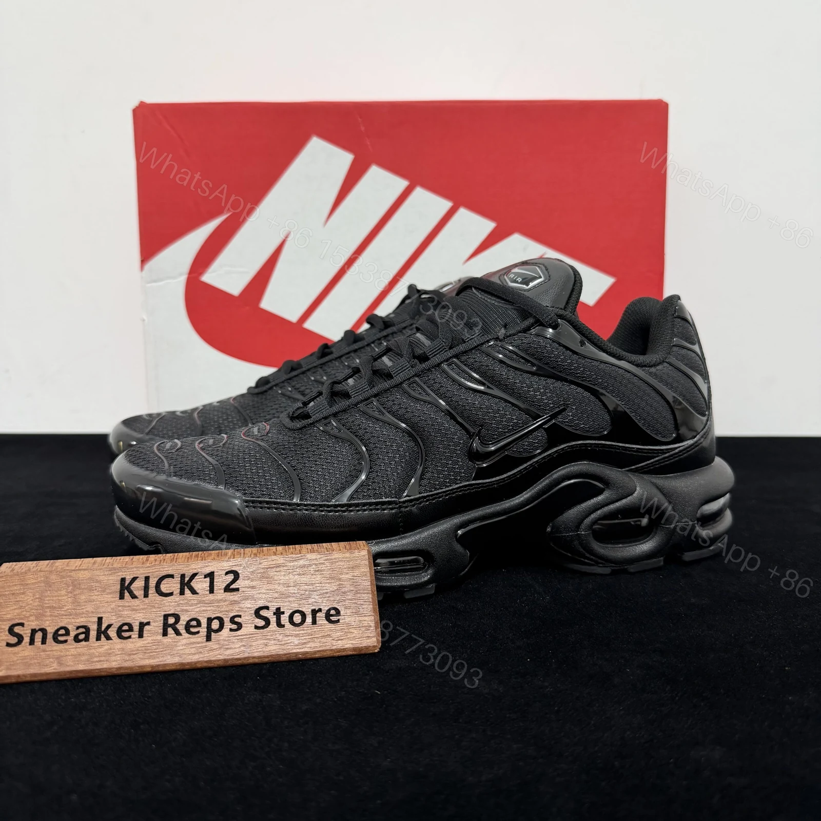 Air Max Plus Triple Black Reps — view 1