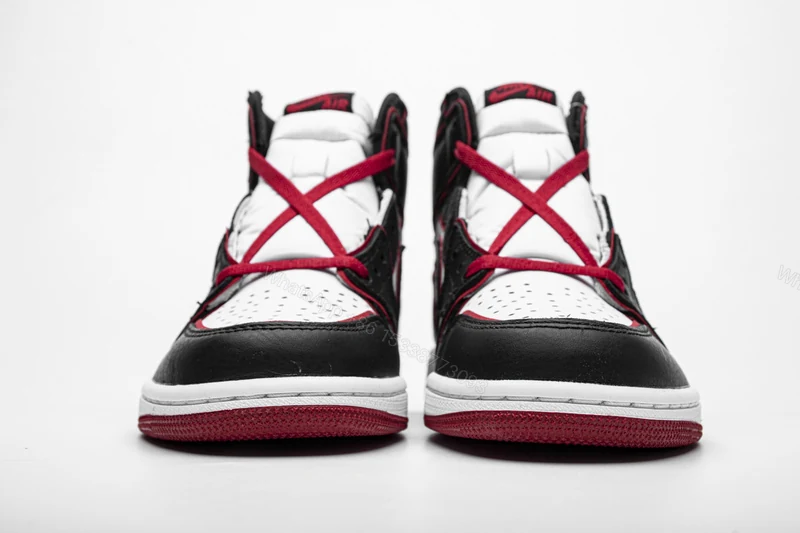 View 3 of Air Jordan 1 Retro High Bloodline 555088-062
