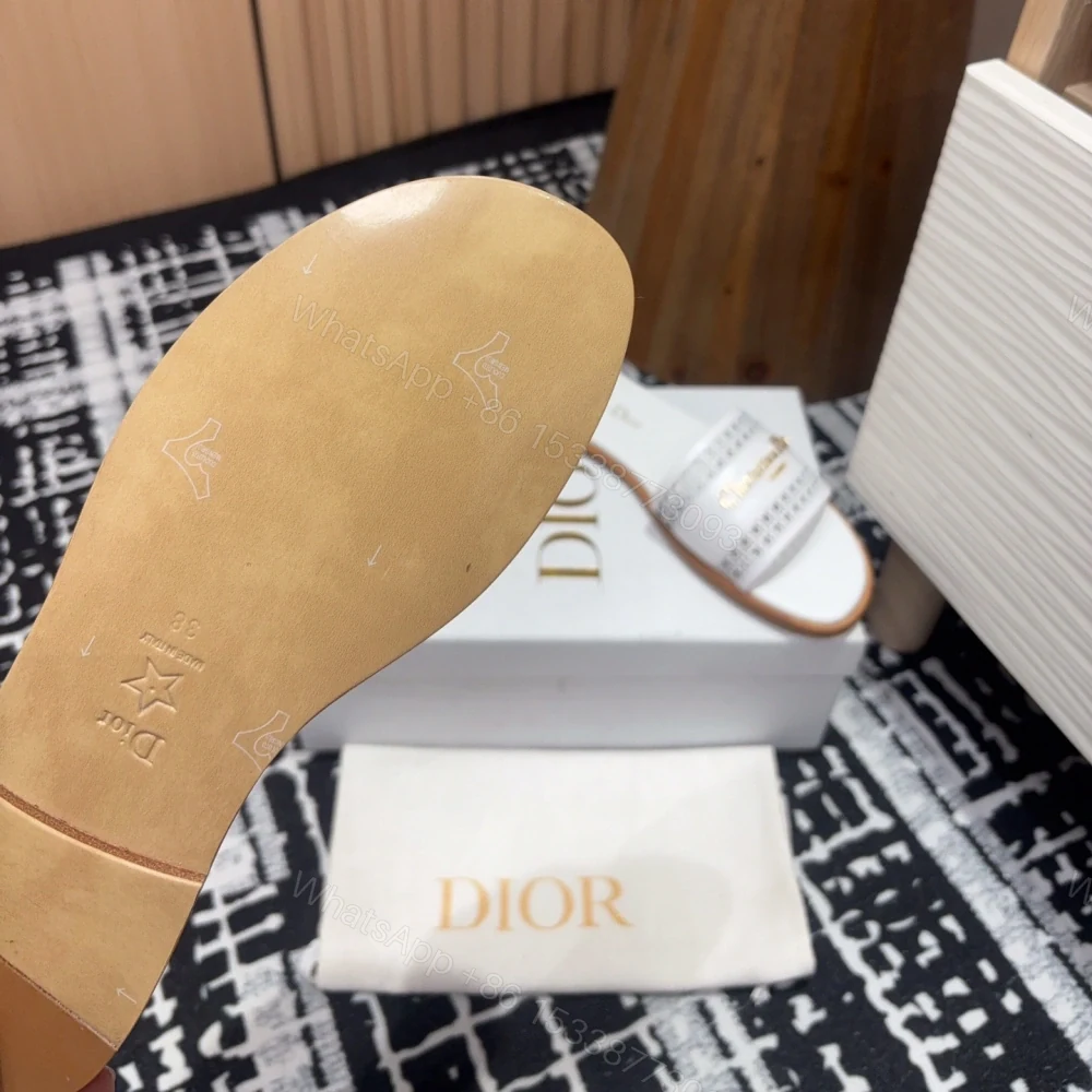 View 6 of 高仿Dior*D-Lane系列KCO154圓頭套腳一字拖鞋白色免檢版