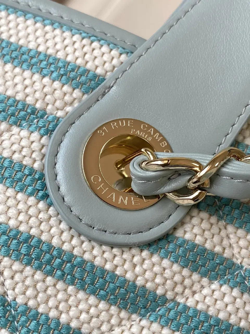 View 4 of Coastal Striped Tote: Premium Everyday Chic Carry-All