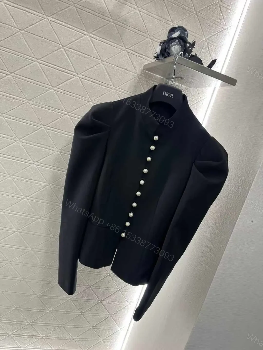DIOR — view 1