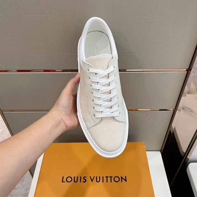 View 3 of LOUIS VUITTON TRAINER SNEAKER – LSVT294