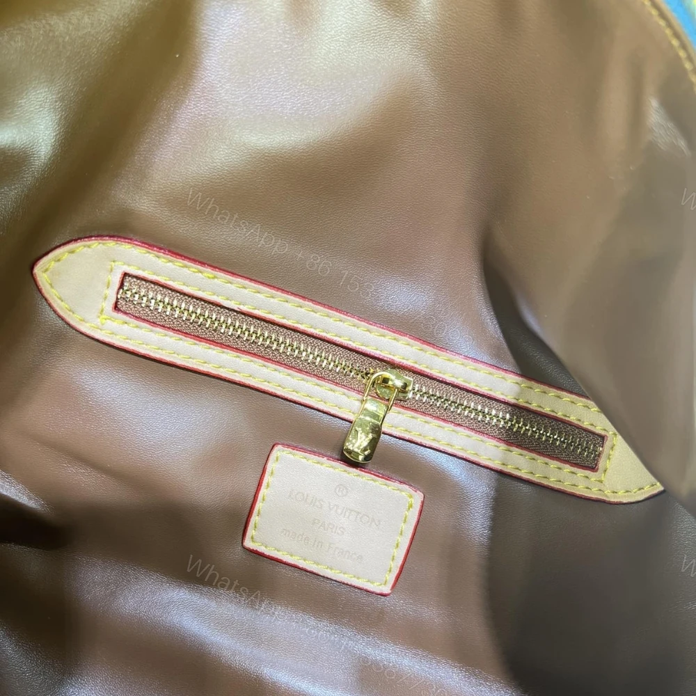 View 7 of Louis Vuitton Speedy P9 Bandoulière 25 Blue 40Cm M24424