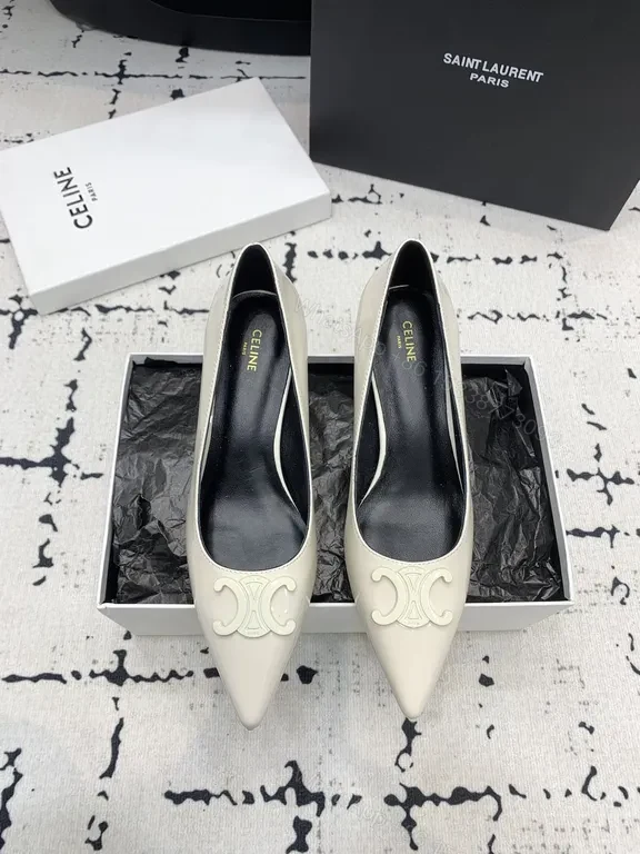 Chic Texture Pointed-Toe Heels: Luxe Leather, All-Day Comfort — view 1