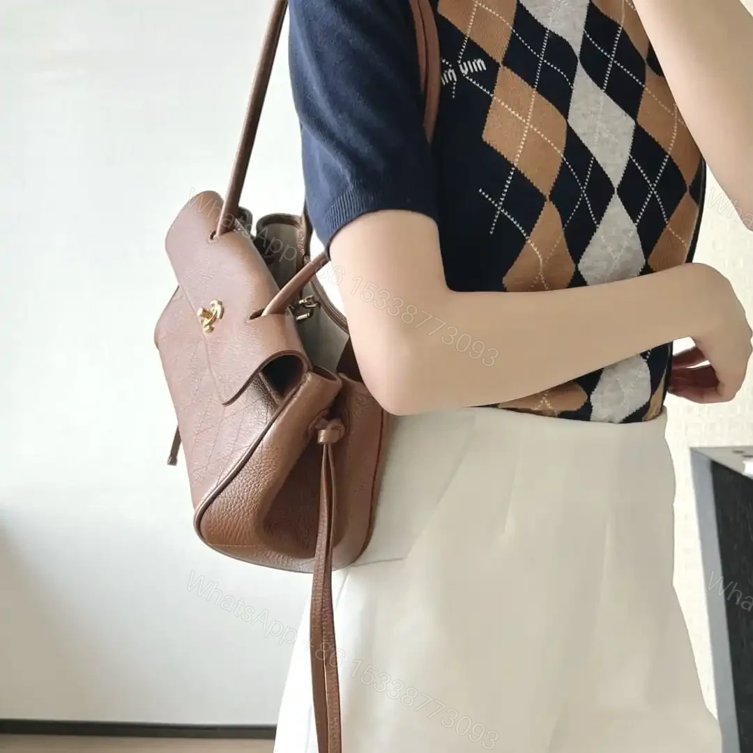 View 24 of 高仿Chanel*26S系列AS6288粒面小牛皮單肩包棕色免檢版