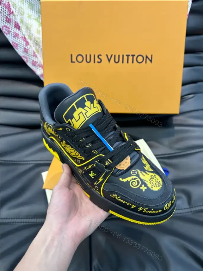 View 3 of LV TRAINER SNEAKER – LSVT405