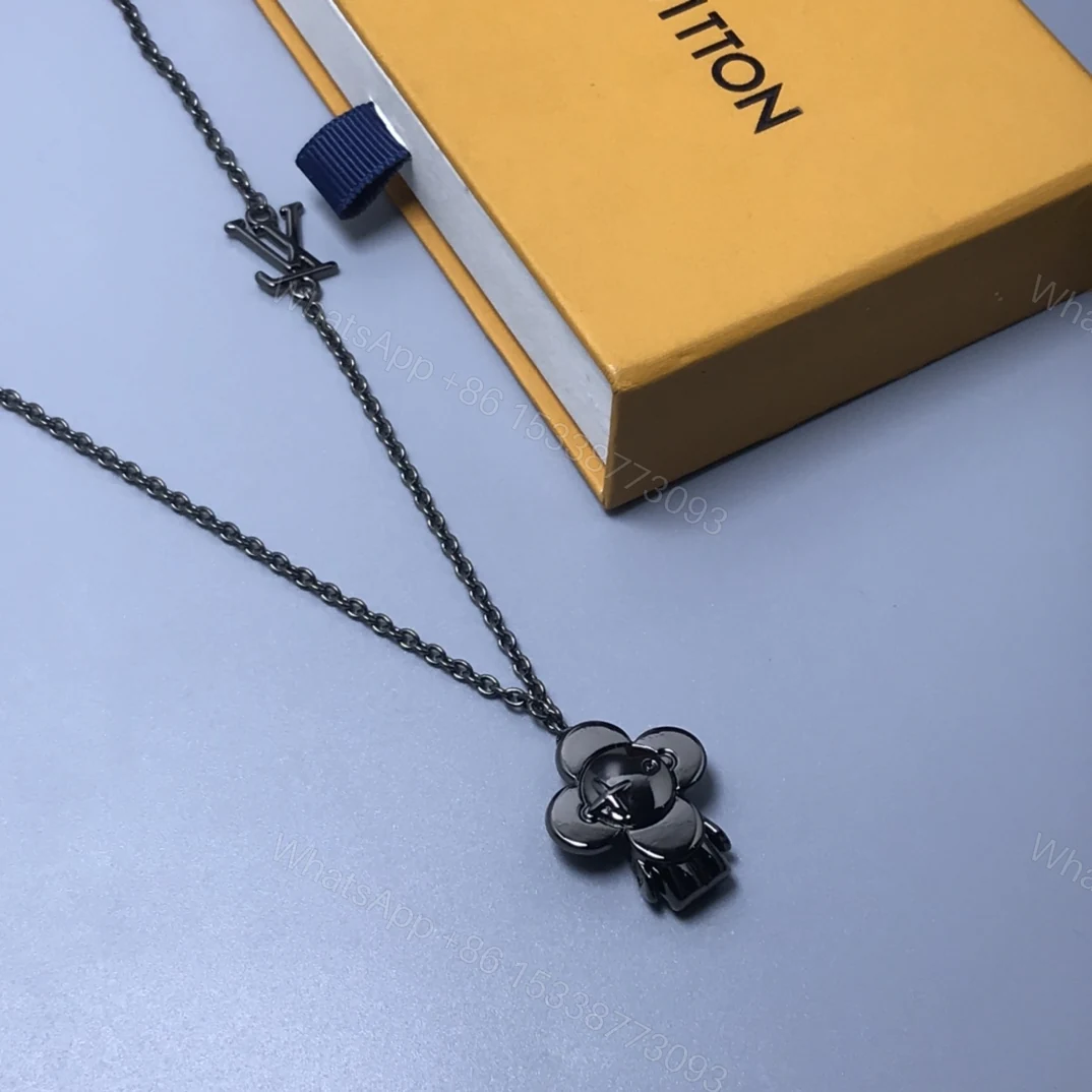 View 2 of EN – Lux LV Necklaces 047