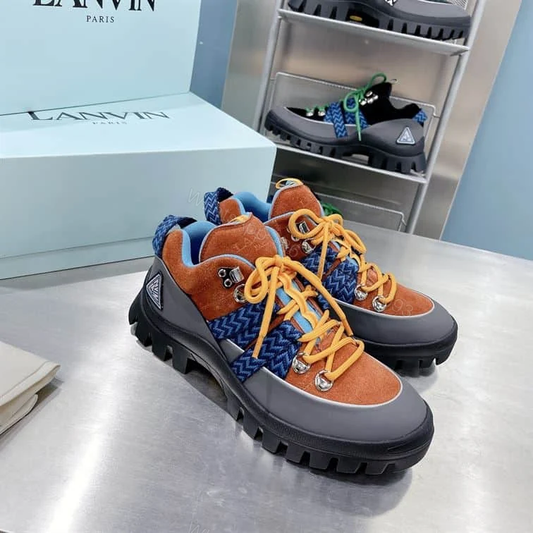 LOUIS VUITTON SNEAKER – LSVT321 — view 1