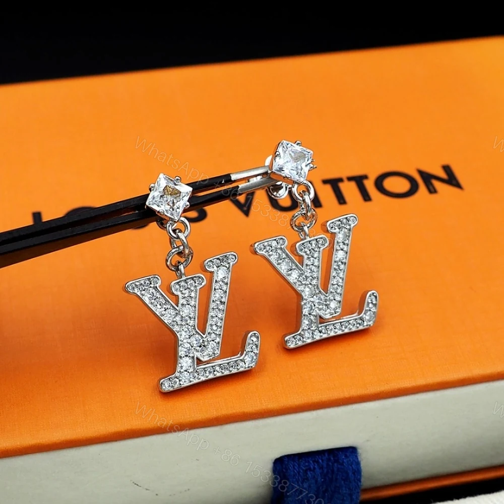 View 3 of LOUIS VUITTON LADY LV OHRRINGE PALLADIUM M02513