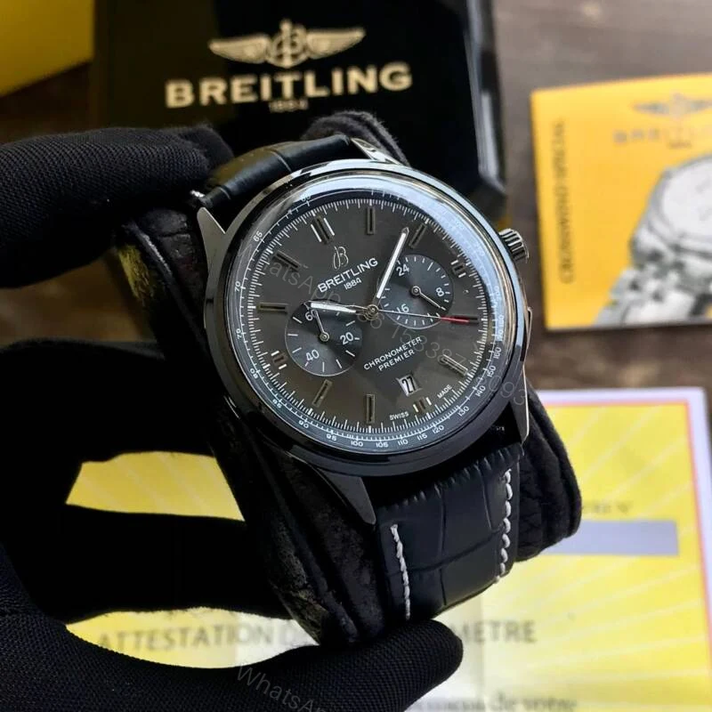 Breitling Chronomat B01 Black Dial 43mm Quartz — view 1