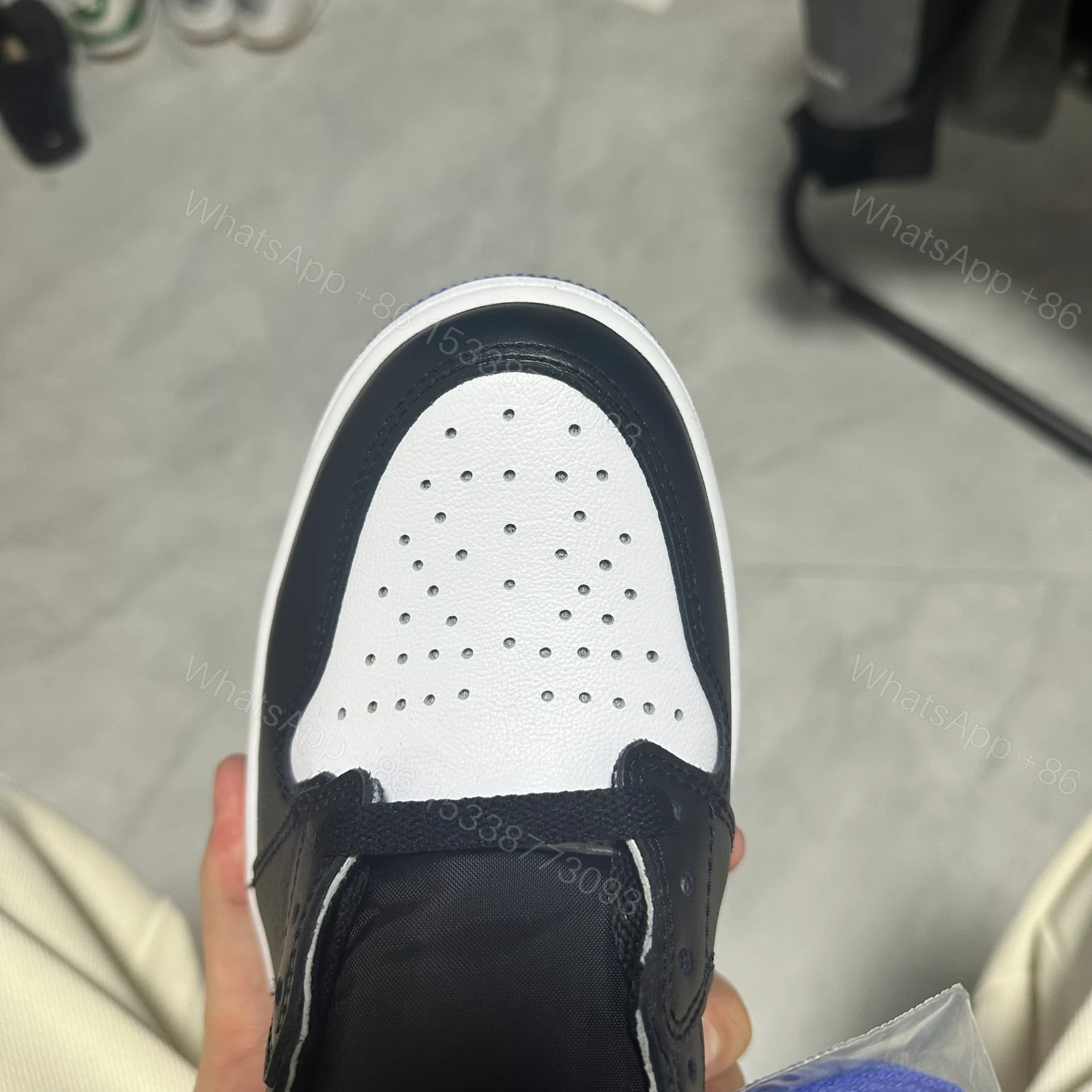 View 4 of Jordan 1 Retro High Fragment