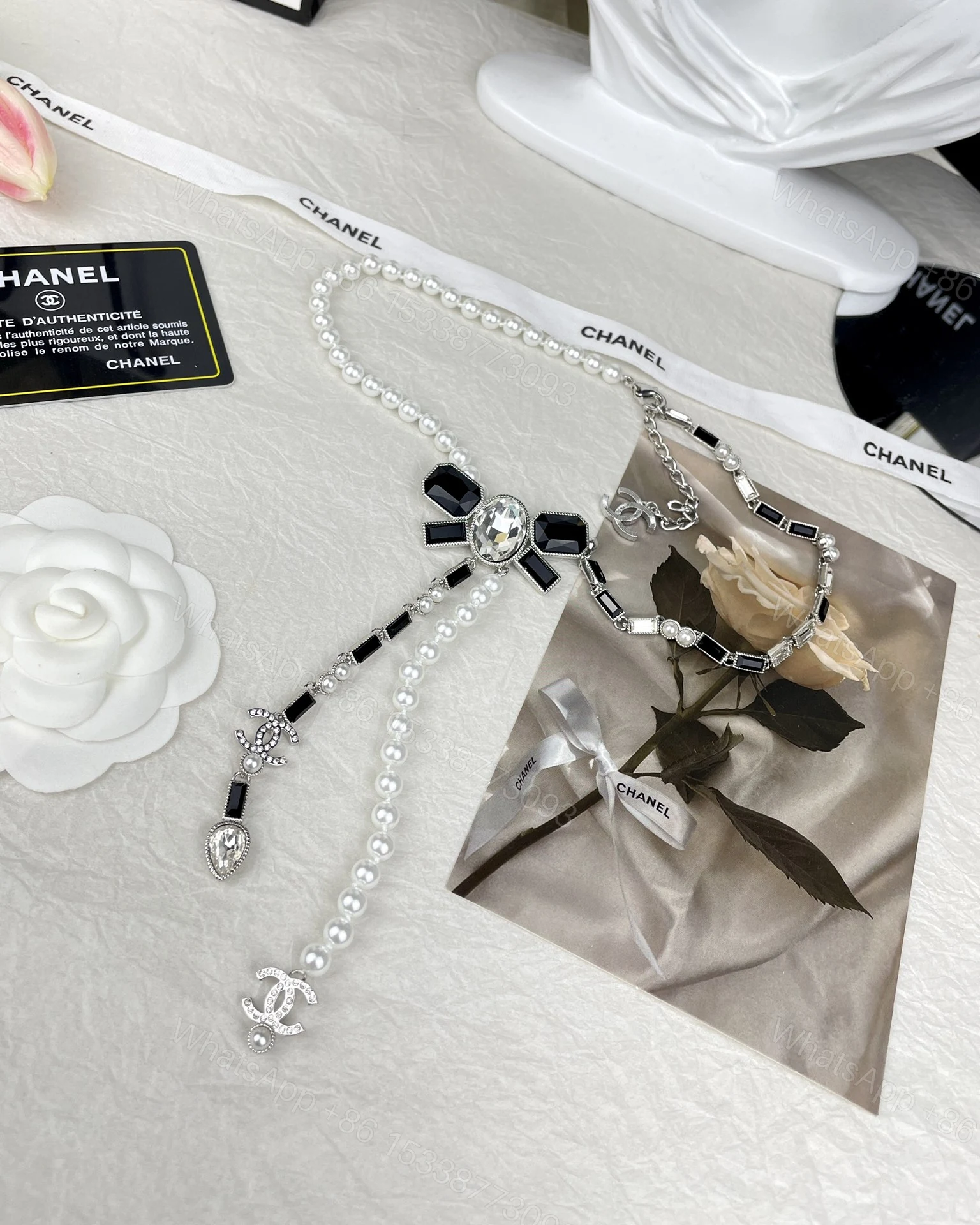 View 4 of EN – Lux Chanel Necklaces 009