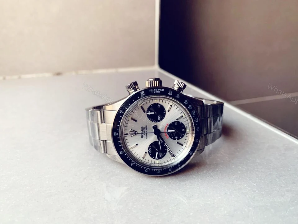 View 4 of VINTAGE Rolex Daytona 6263 SS White Dial 2 on Bracelet Venus 75