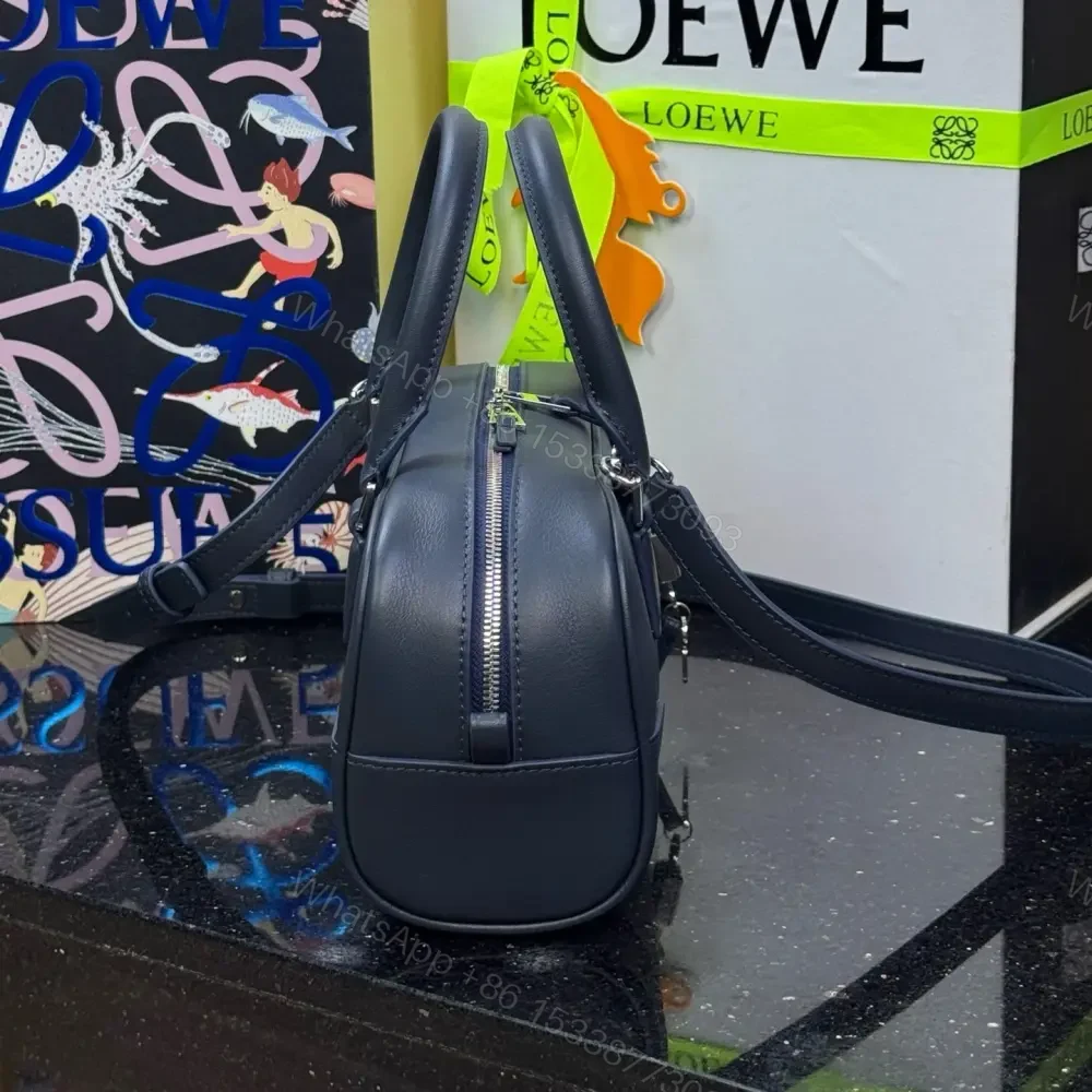 View 3 of 高仿Loewe*Amazona系列5544橫版手提包海軍藍免檢版