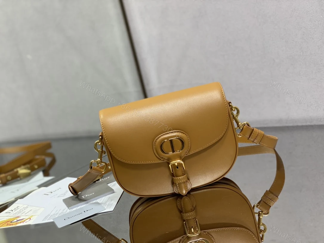 Dior一比一女款光澤皮半月包焦糖色系通勤輕奢款 — view 1