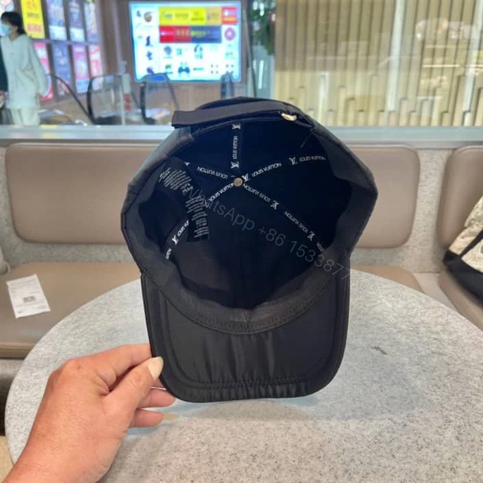 View 5 of Louis Vuitton Cap – LHC07