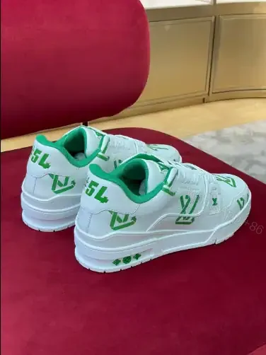 View 6 of LOUIS VUITTON TRAINER LOW-TOP SNEAKERS IN WHITE AND GREEN – LSVT387