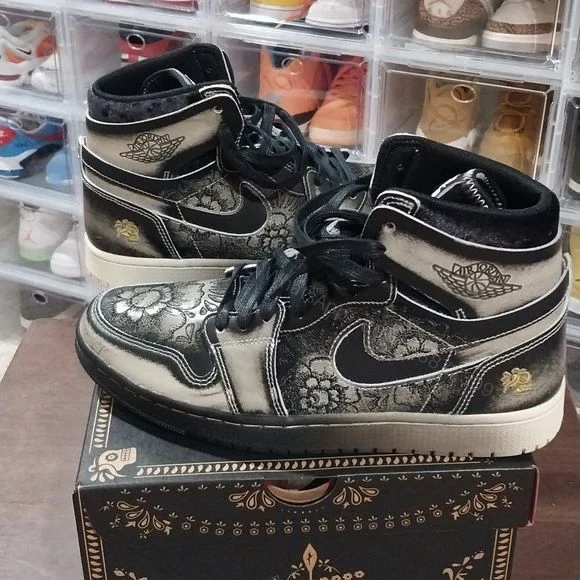 View 4 of First Copy Air Jordan 1 Mid Zoom