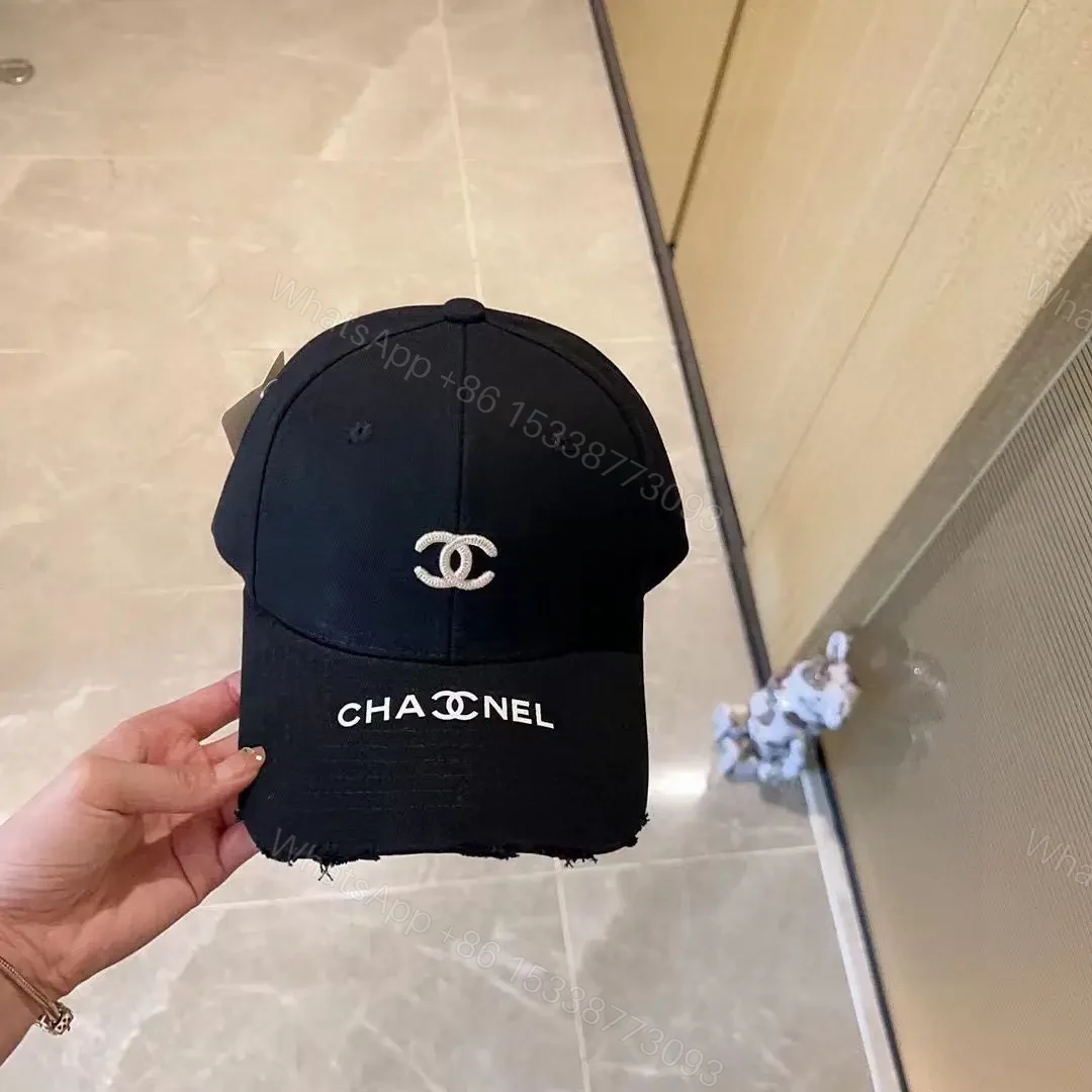 CHANEL — view 1